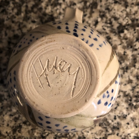 Artist Signed Studio Floral Pottery Creamer - Picture 5 of 8